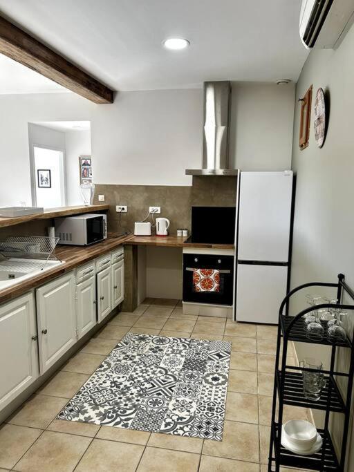 Superbe Appartement Dans Un Mas Nîmes Eksteriør billede